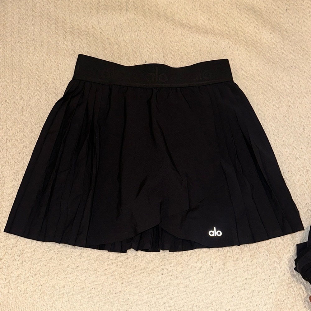 ALO aces tennis skirt